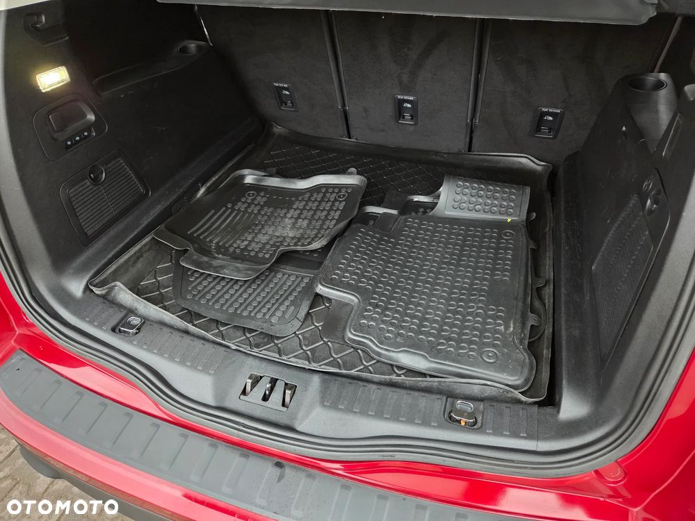 Ford S-Max 2.0 EcoBlue Titanium - 39