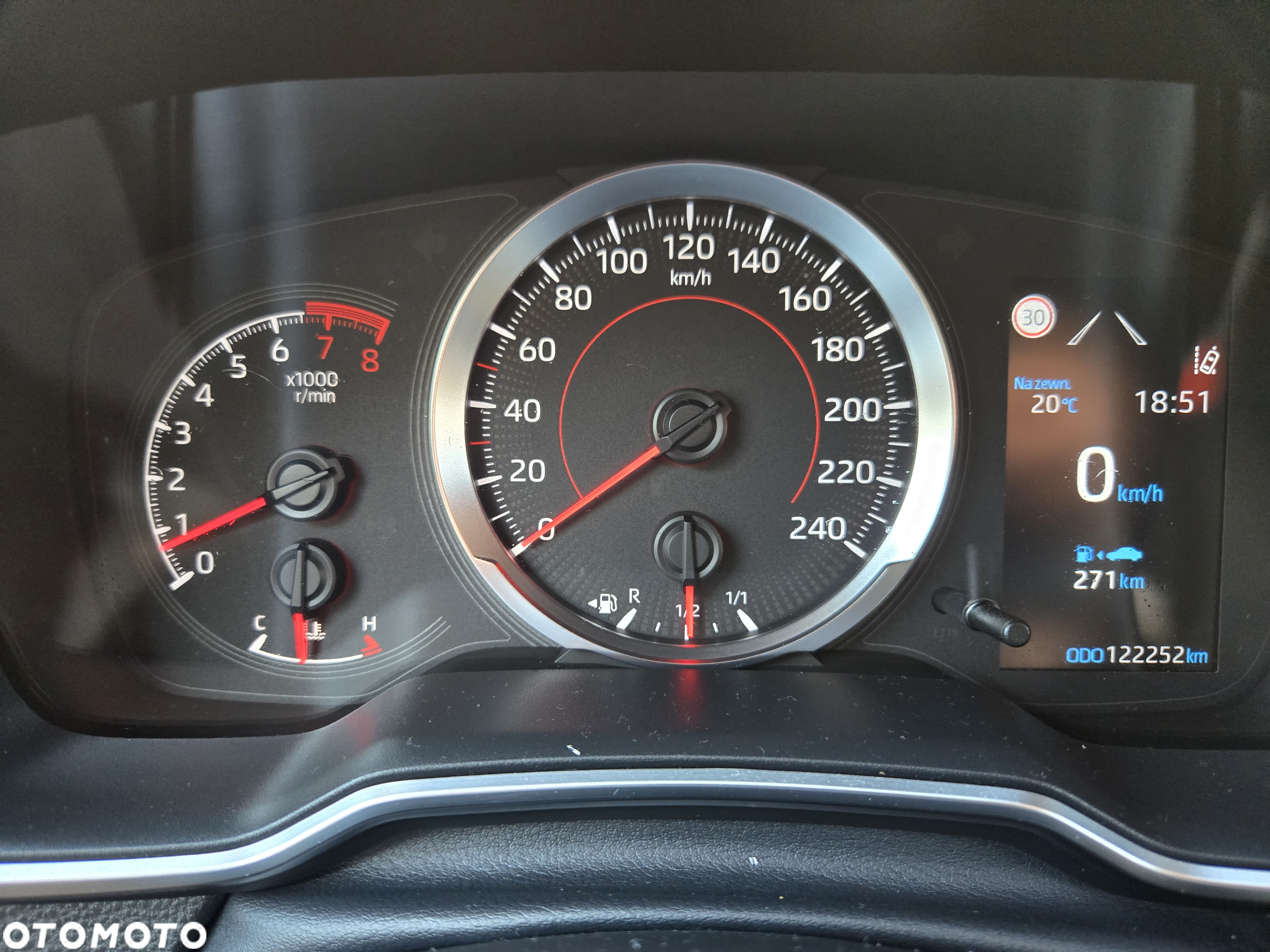 Toyota Corolla 1.6 Comfort - 26