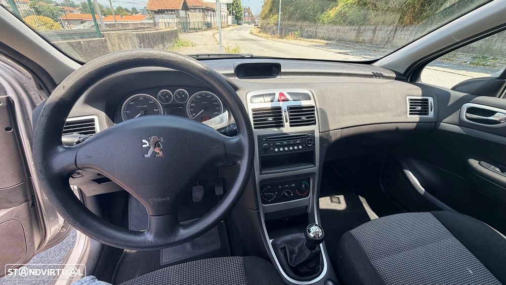 Peugeot 307 1.6 HDi Executive - 8