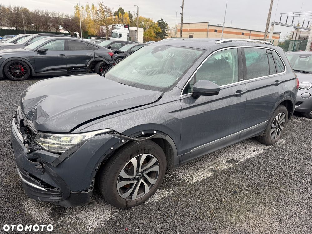 Volkswagen Tiguan 2.0 TDI SCR 4Mot Elegance DSG - 10