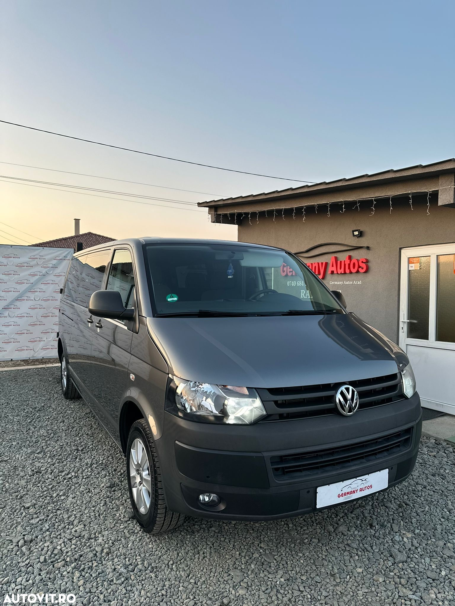 Volkswagen Transporter - 12