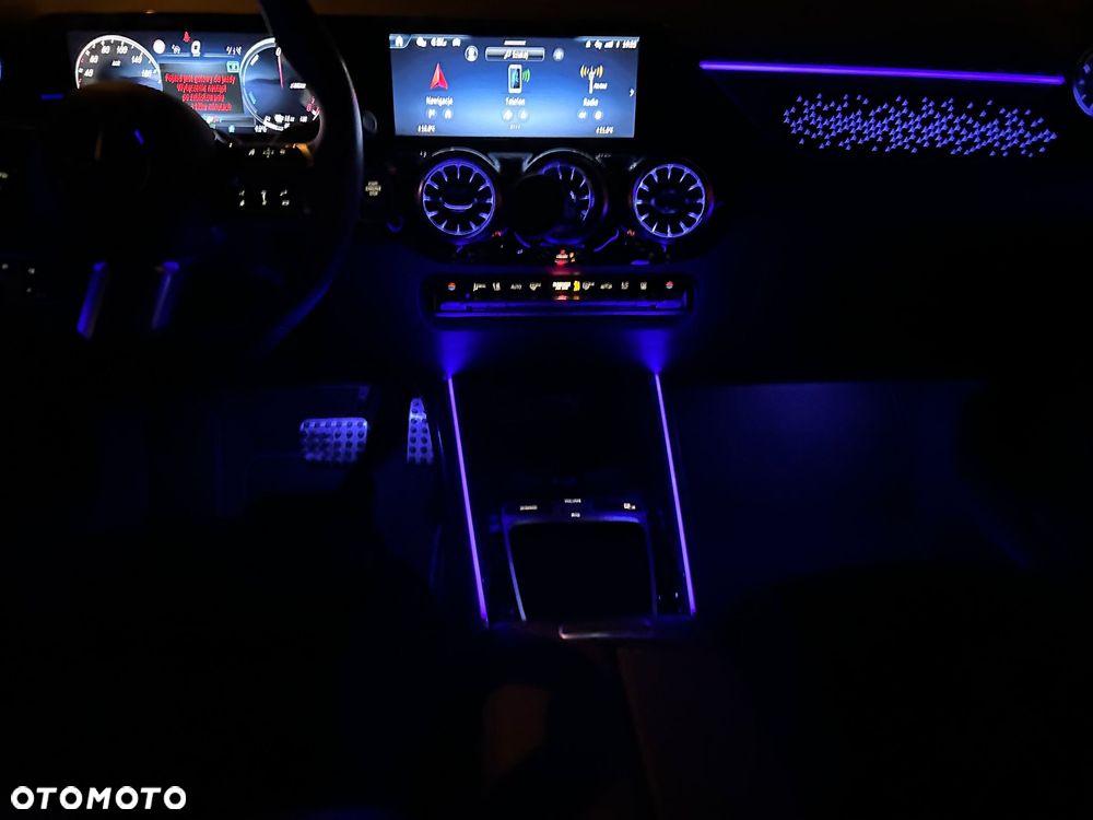 Mercedes-Benz GLA 250e AMG Line - 32