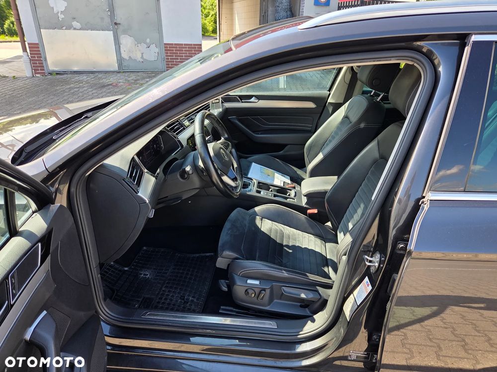 Volkswagen Passat 2.0 TDI SCR DSG Highline - 8