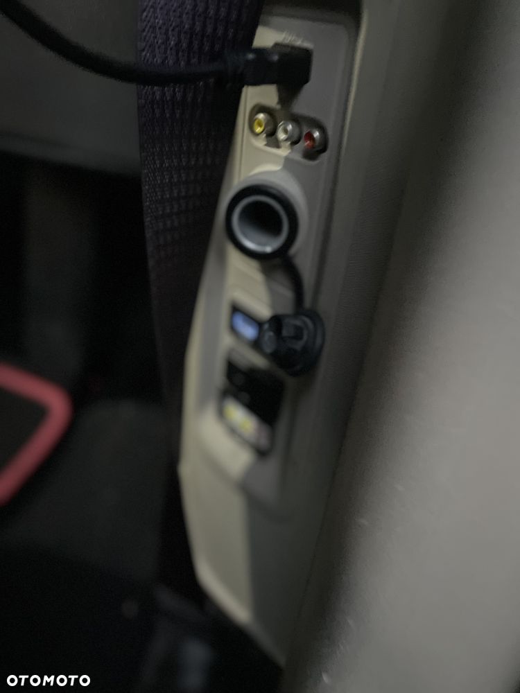 Dodge Grand Caravan - 15