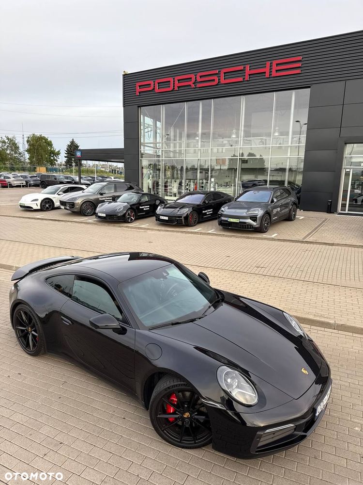 Porsche 911 Carrera 4S - 13