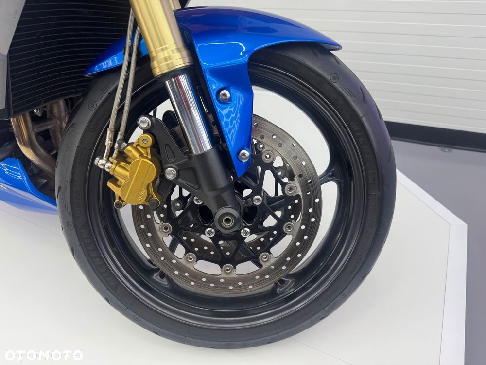 Triumph Street Triple - 23
