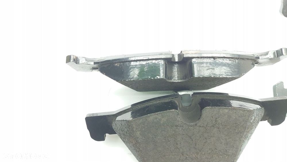 KLOCKI HAMULCOWE PRZÓD BMW 5 F18, F10, F11 530D, 525D, 528i 34116860242 - 4