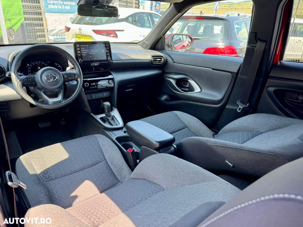 Toyota Yaris Cross 1.5 VVT-i HSD 4x2 Exclusive Elegant - 11