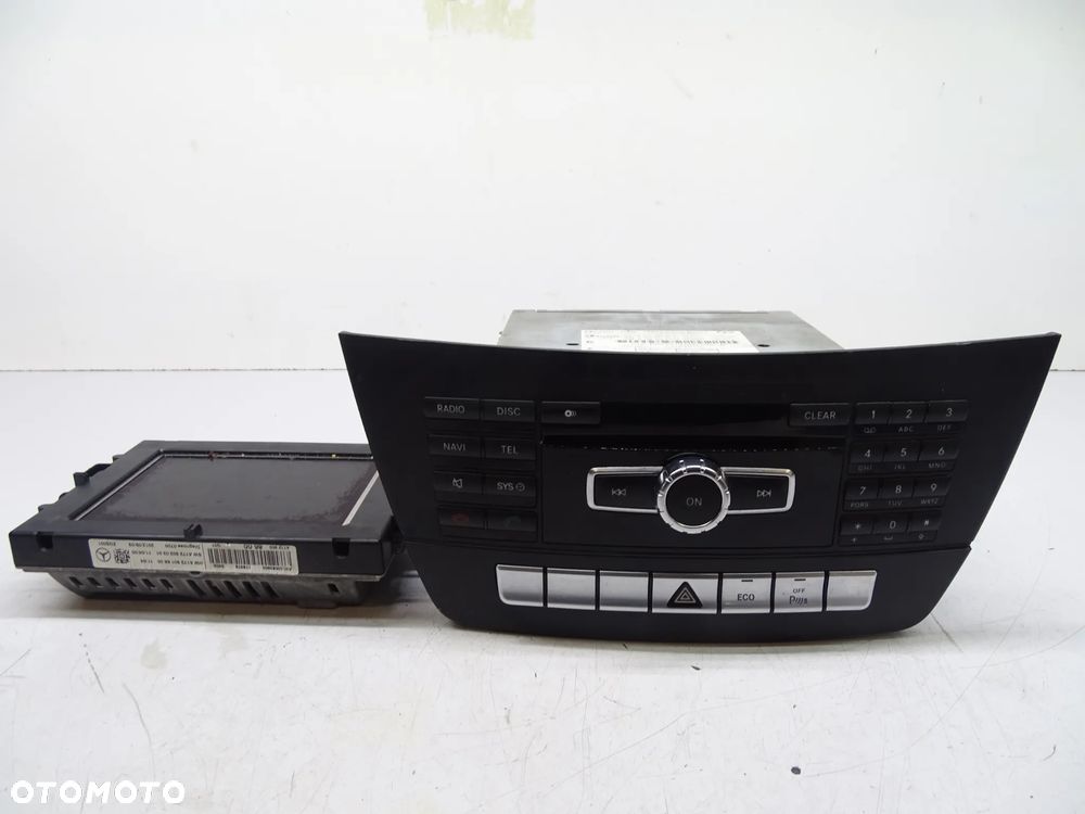 MERCEDES C W204 RADIO NAWIGACJA WYŚWIETLACZ  A2049009510 - 1