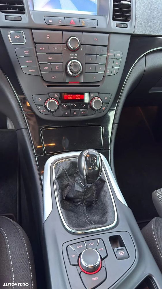 Opel Insignia 2.0 CDTI - 10