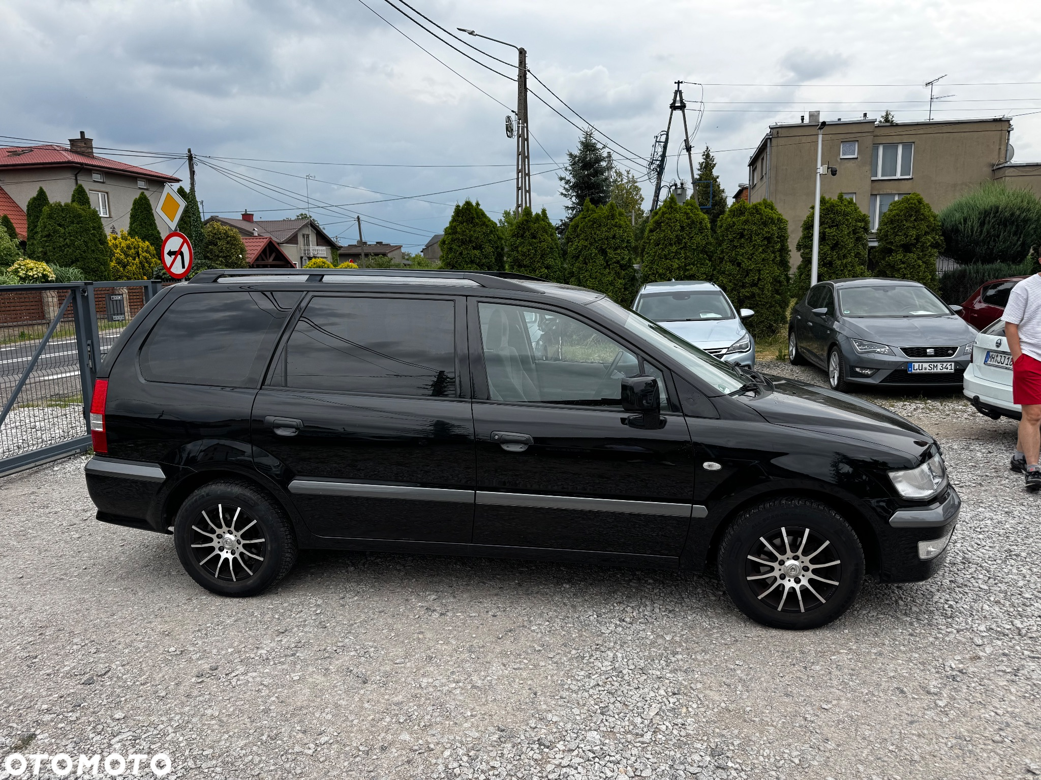 Mitsubishi Space Wagon 2.0 Cool - 8