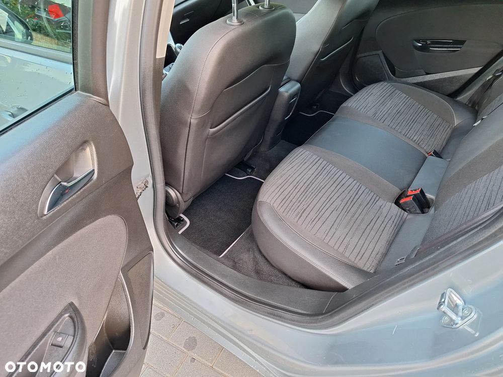 Opel Astra 1.4 Turbo ENERGY - 12