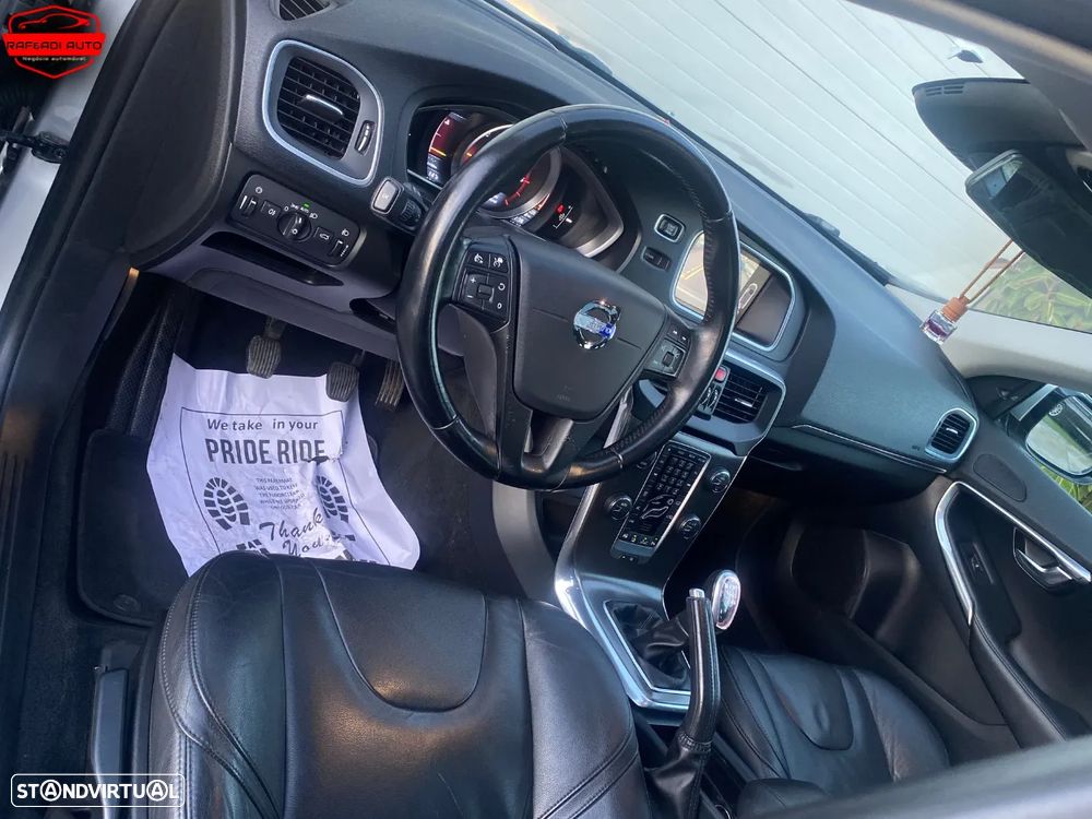 Volvo V40 1.6 D2 Eco Momentum - 8