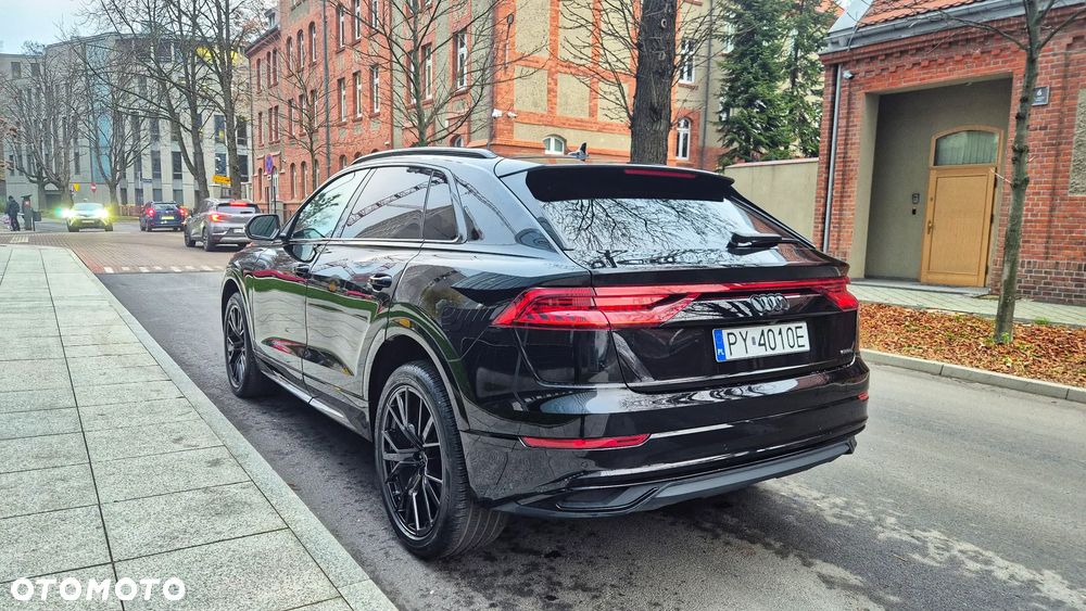Audi Q8 55 TFSI mHEV Quattro Tiptronic - 8