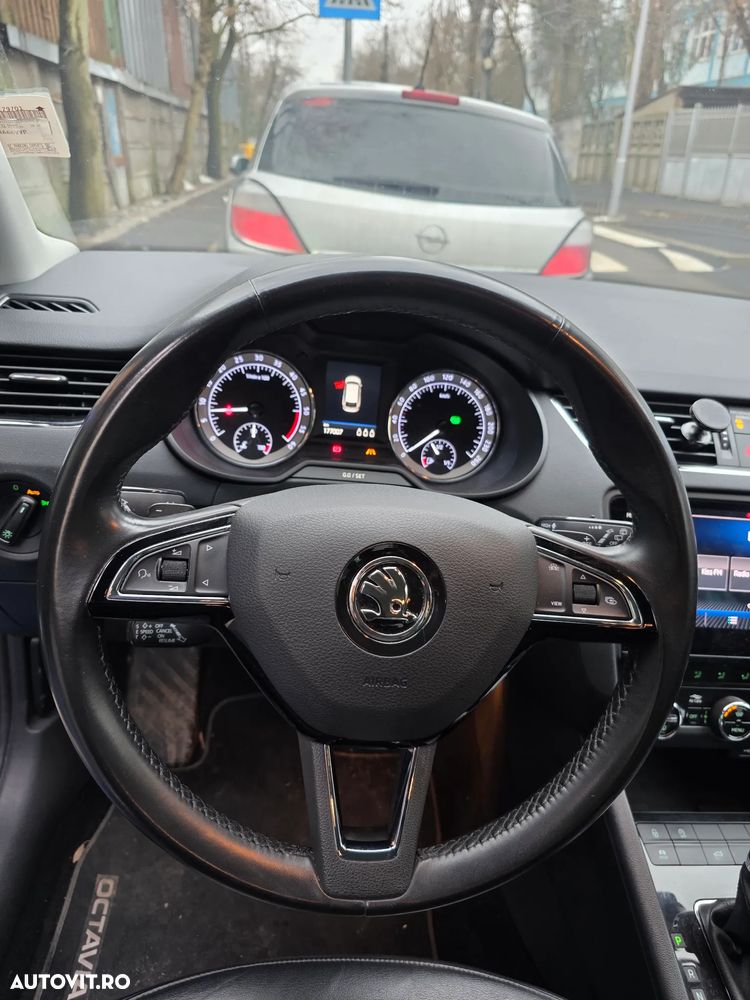 Skoda Octavia 2.0 TDI DSG Premium Edition - 23