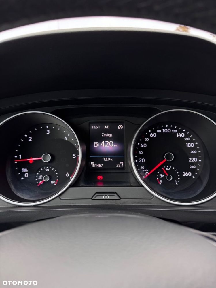 Volkswagen Tiguan - 38