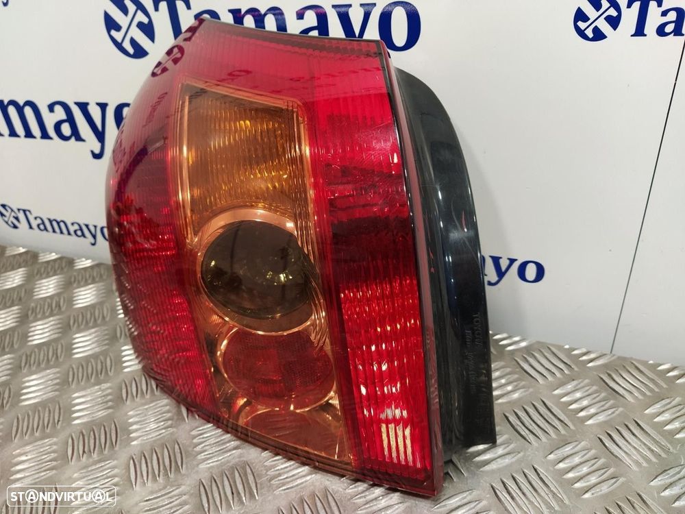 FAROLIM TRASEIRO ESQUERDO TOYOTA COROLLA 2005 - 2