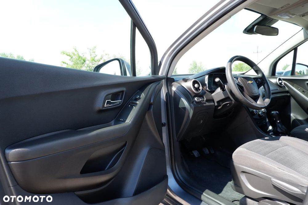 Chevrolet Trax 1.6 LS - 26