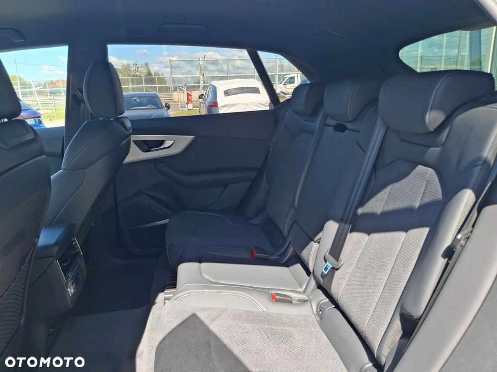 Audi Q8 - 22