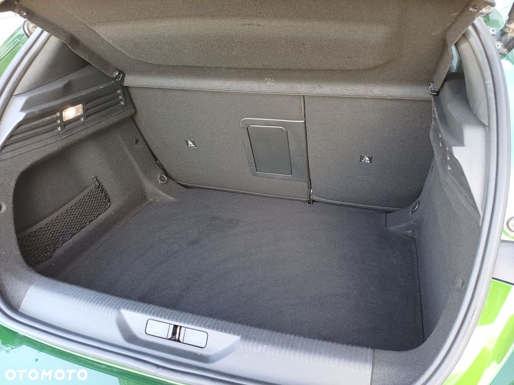 Peugeot 308 1.5 BlueHDi Allure Pack S&S EAT8 - 32