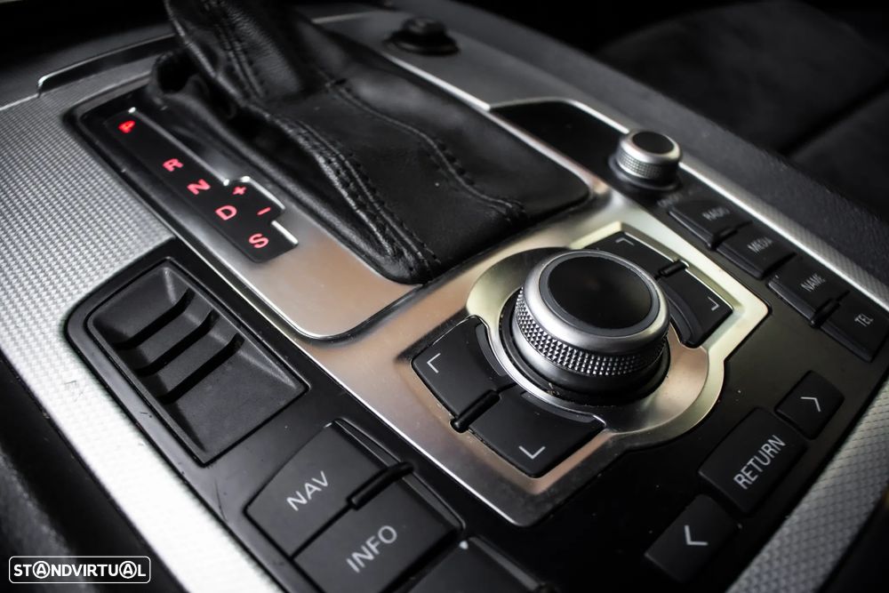 Audi Q7 3.0 TDI Tiptronic - 16