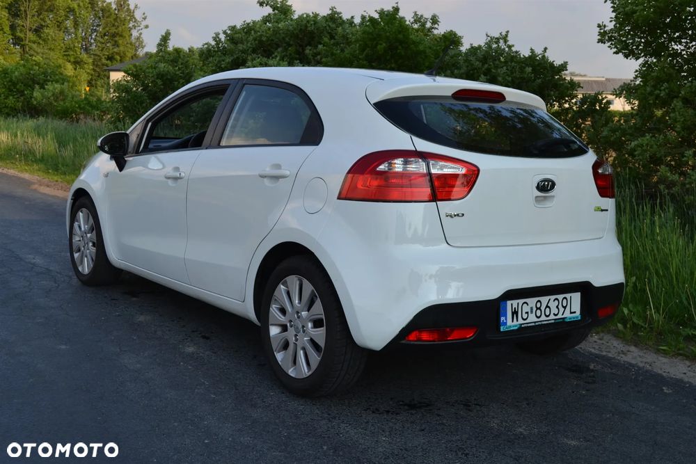 Kia Rio 1.2 Business Line - 6
