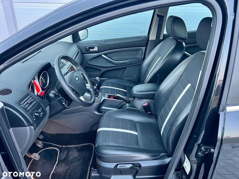 Ford Kuga 2.0 TDCi 4x4 Titanium - 5