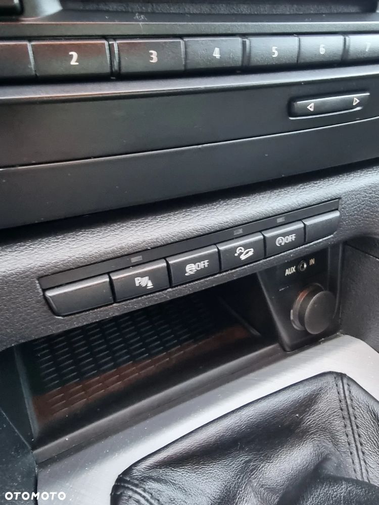 BMW X1 xDrive18d - 29