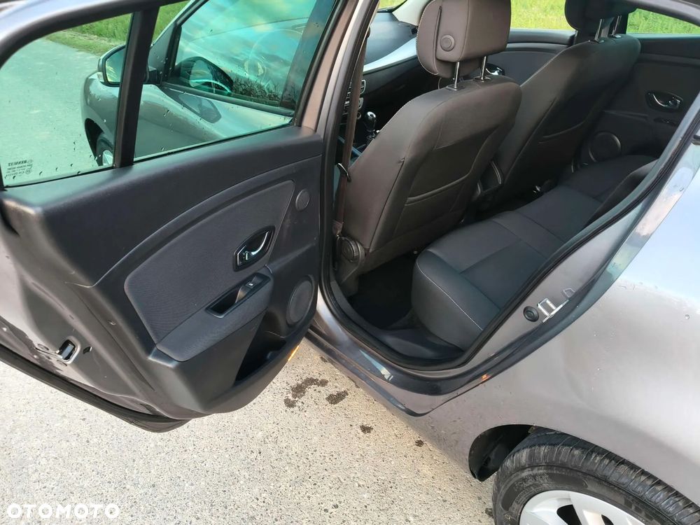 Renault Megane ENERGY TCe 115 Start & Stop Authentique - 13