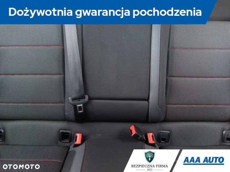 Volkswagen T-Roc - 11