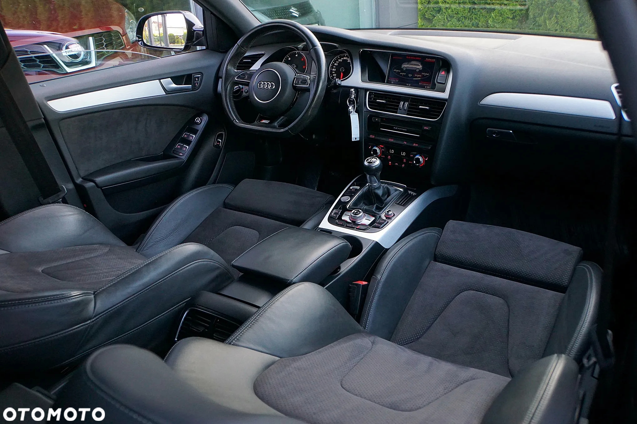 Audi A4 Avant 2.0 TDI DPF clean diesel S line Sportpaket - 22