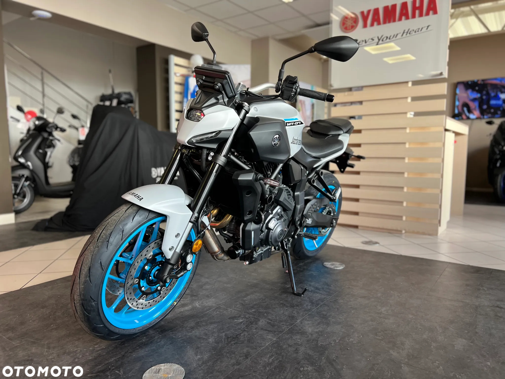 Yamaha MT - 22