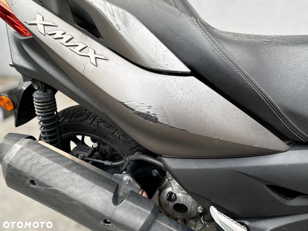 Yamaha X-max - 10