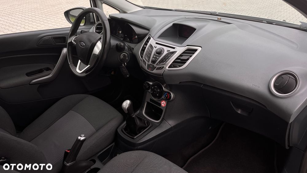 Ford Fiesta 1.6 TDCi Silver X - 10