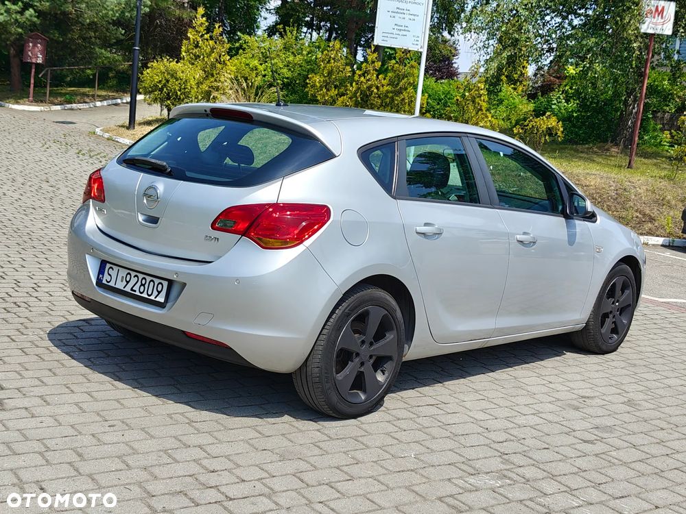 Opel Astra 1.7 CDTI Cosmo - 13
