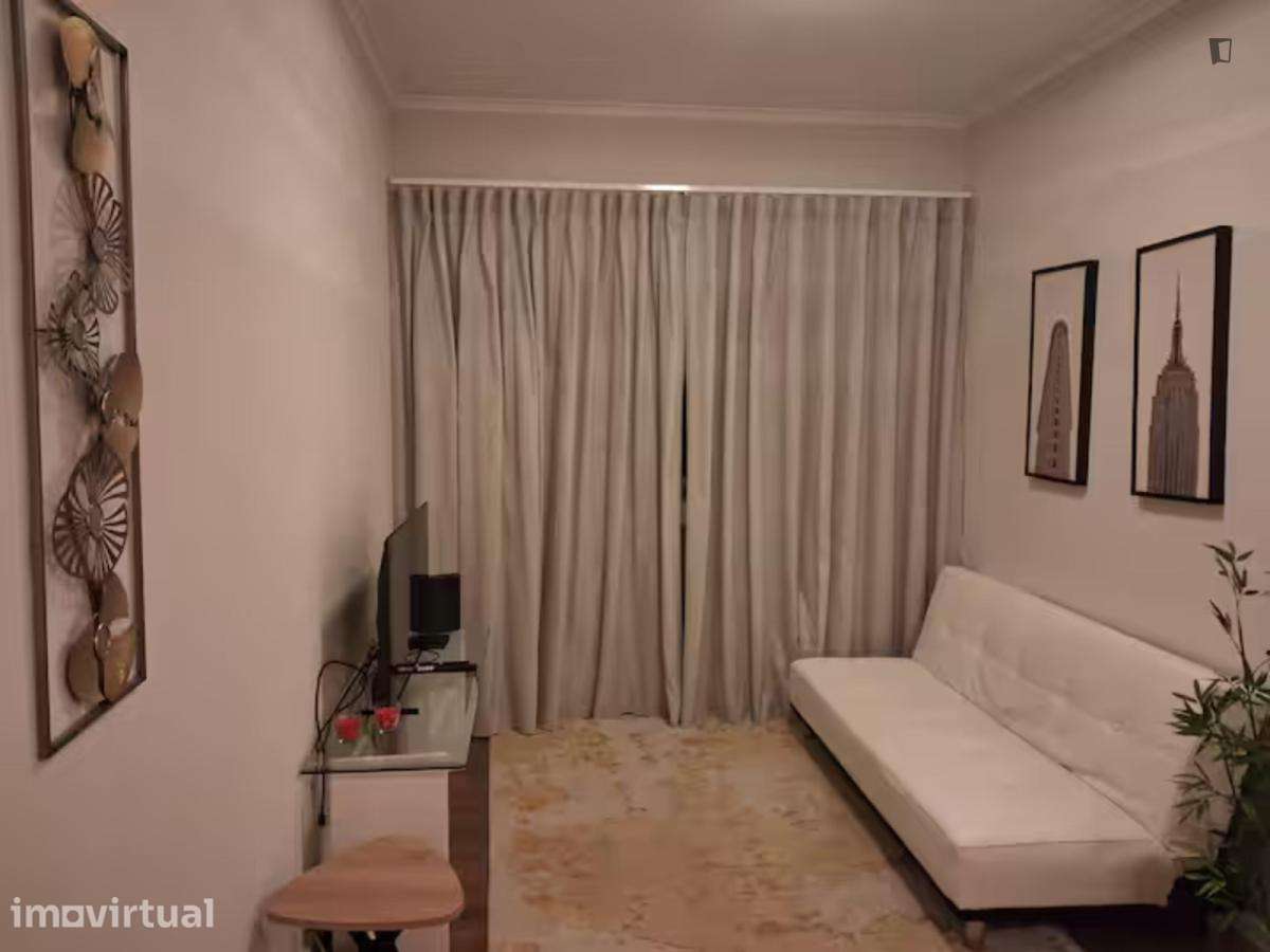 Apartamento com 1 quartos - localizado em Paranhos Porto - Grande imagem: 4/8