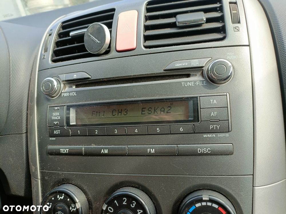 TOYOTA AURIS I 06-09 2007 r. radioodtwarzacz radioodbiornik radio  * - 3