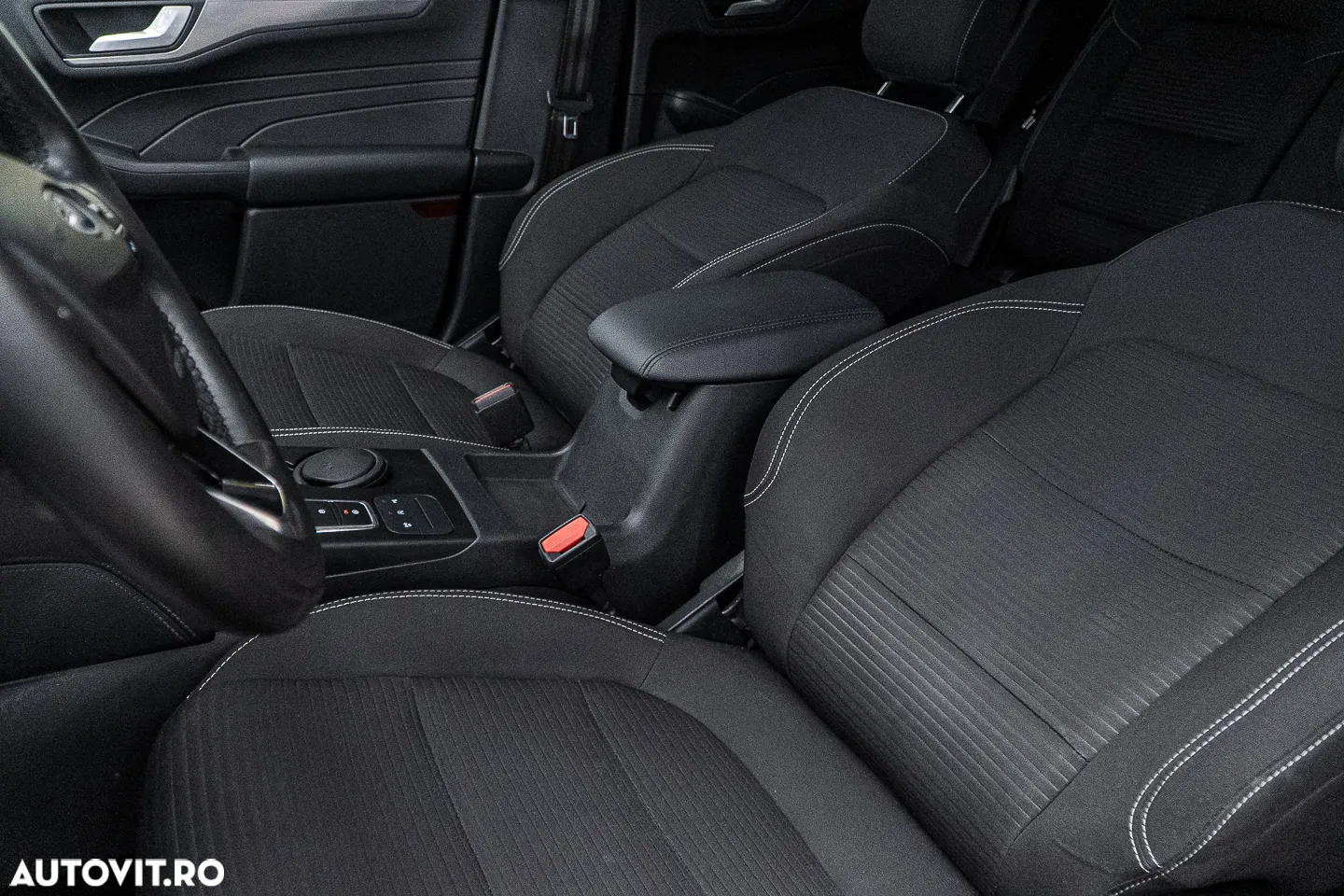 Ford Kuga 2.0 EcoBlue A8 AWD Titanium - 14