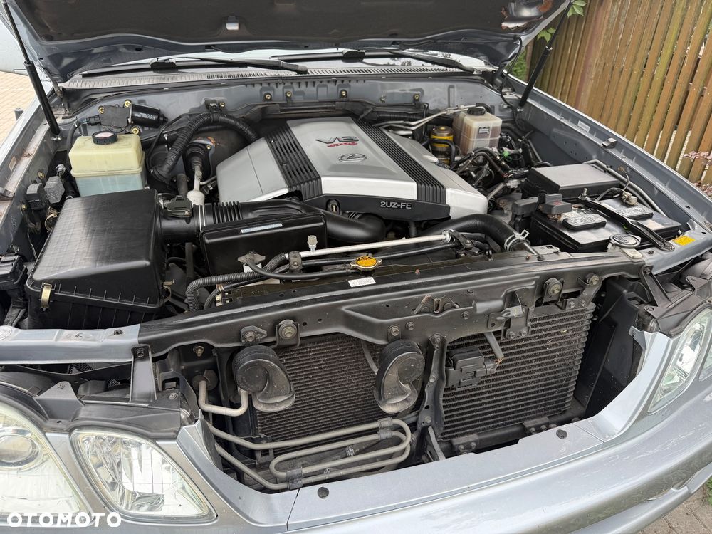 Lexus LX - 8