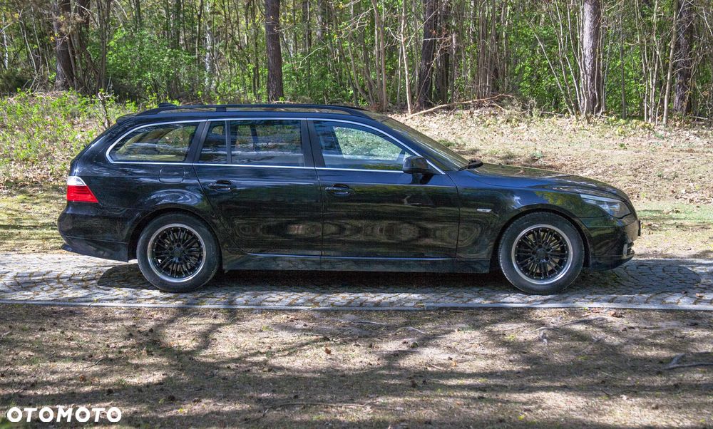 BMW Seria 5 525d - 8