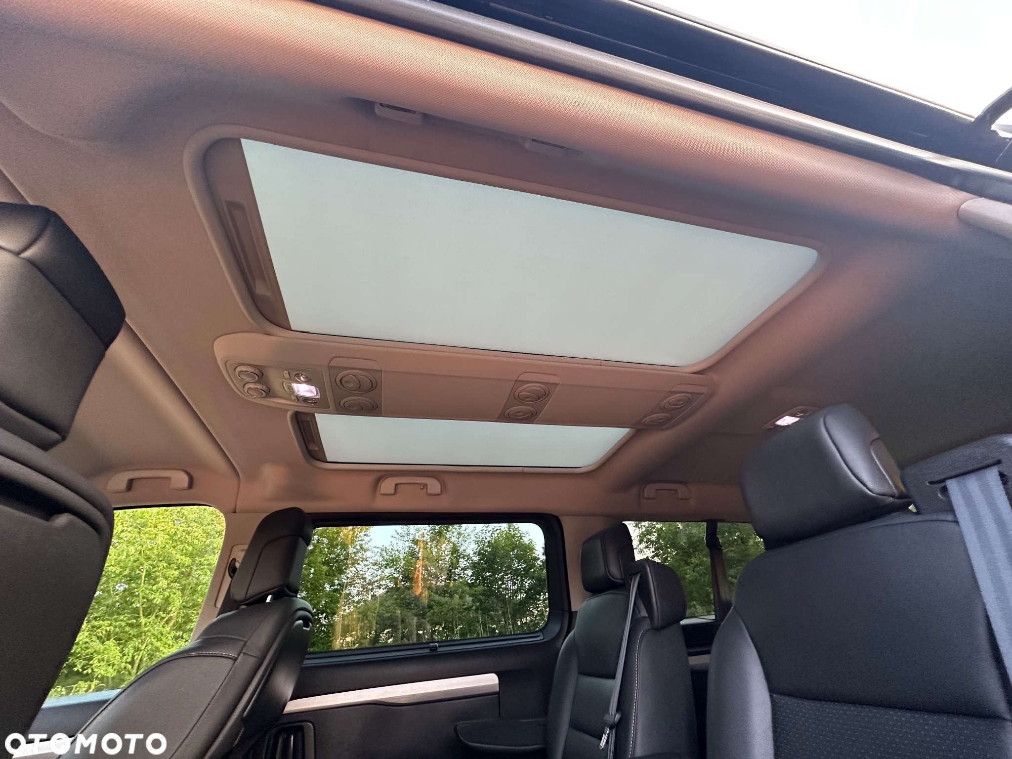 Peugeot Traveller 2.0 BlueHDi Long Business - 9