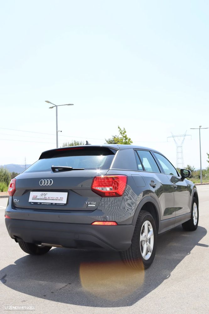 Audi Q2 1.0 TFSI Sport S tronic - 5