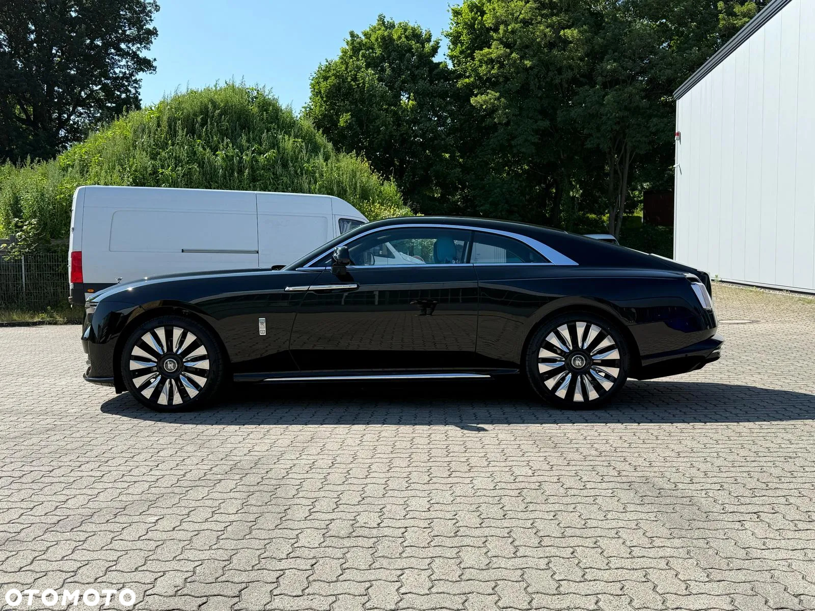 Rolls-Royce Spectre - 7
