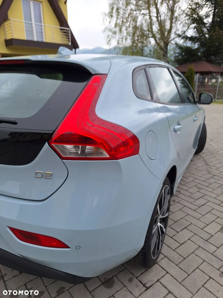 Volvo V40 D2 Momentum - 5