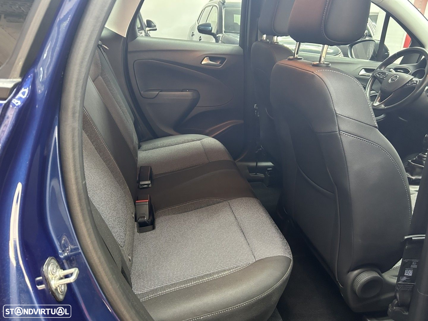 Opel Crossland X - 17