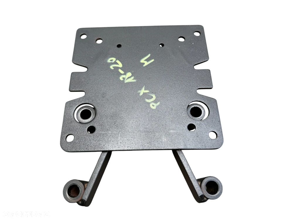 Podstawka mocowanie pod kufer   Honda PCX 125 18-20R - 1
