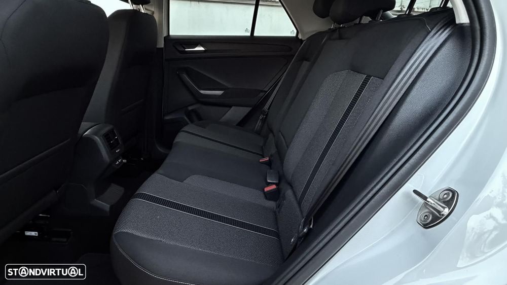 VW T-Roc 1.5 TSI Life DSG - 31