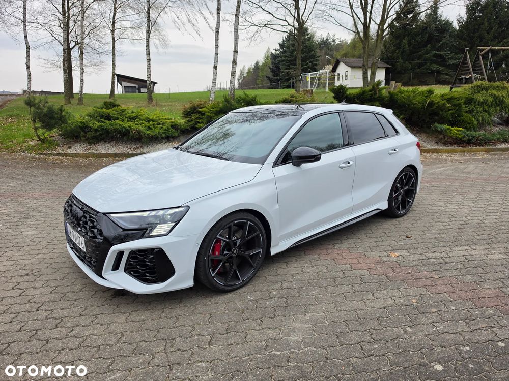 Audi RS3 Sportback - 1