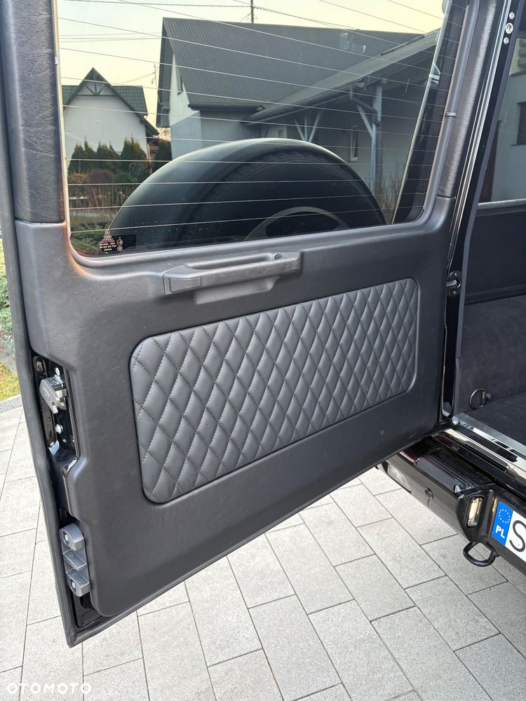 Mercedes-Benz Klasa G AMG 63 AMG SPEEDSHIFT 7G-TRONIC - 14