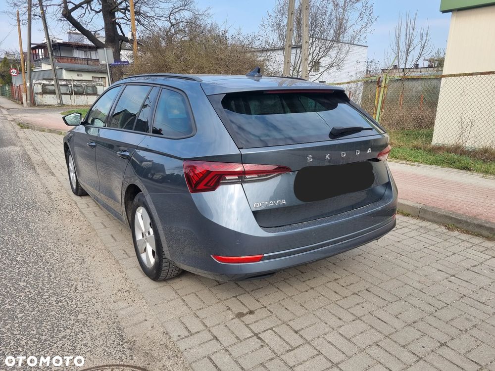 Skoda Octavia 2.0 TDI DSG Exclusive Plus - 11